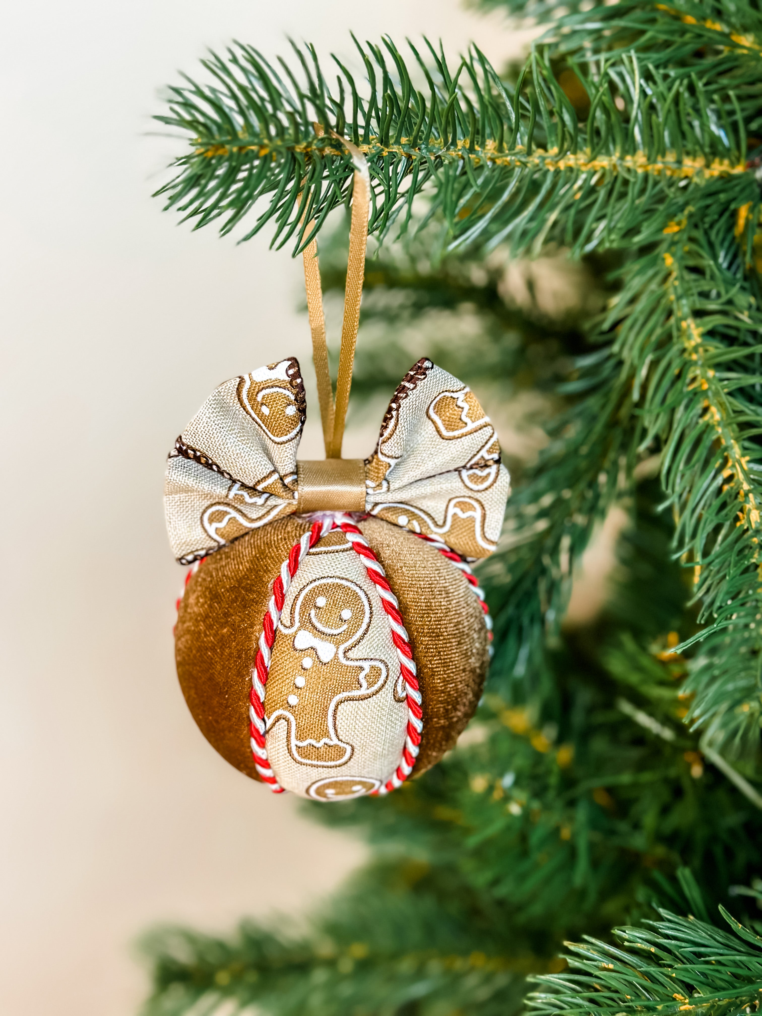 Gingerbread Biscuit Combo Chelsea Baubles – A Bauble Affair 