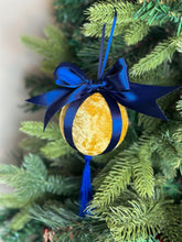 Load image into Gallery viewer, Gold &amp; Navy Blue Windsor Baubles
