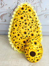 Load image into Gallery viewer, Sunflower Chelsea Egg
