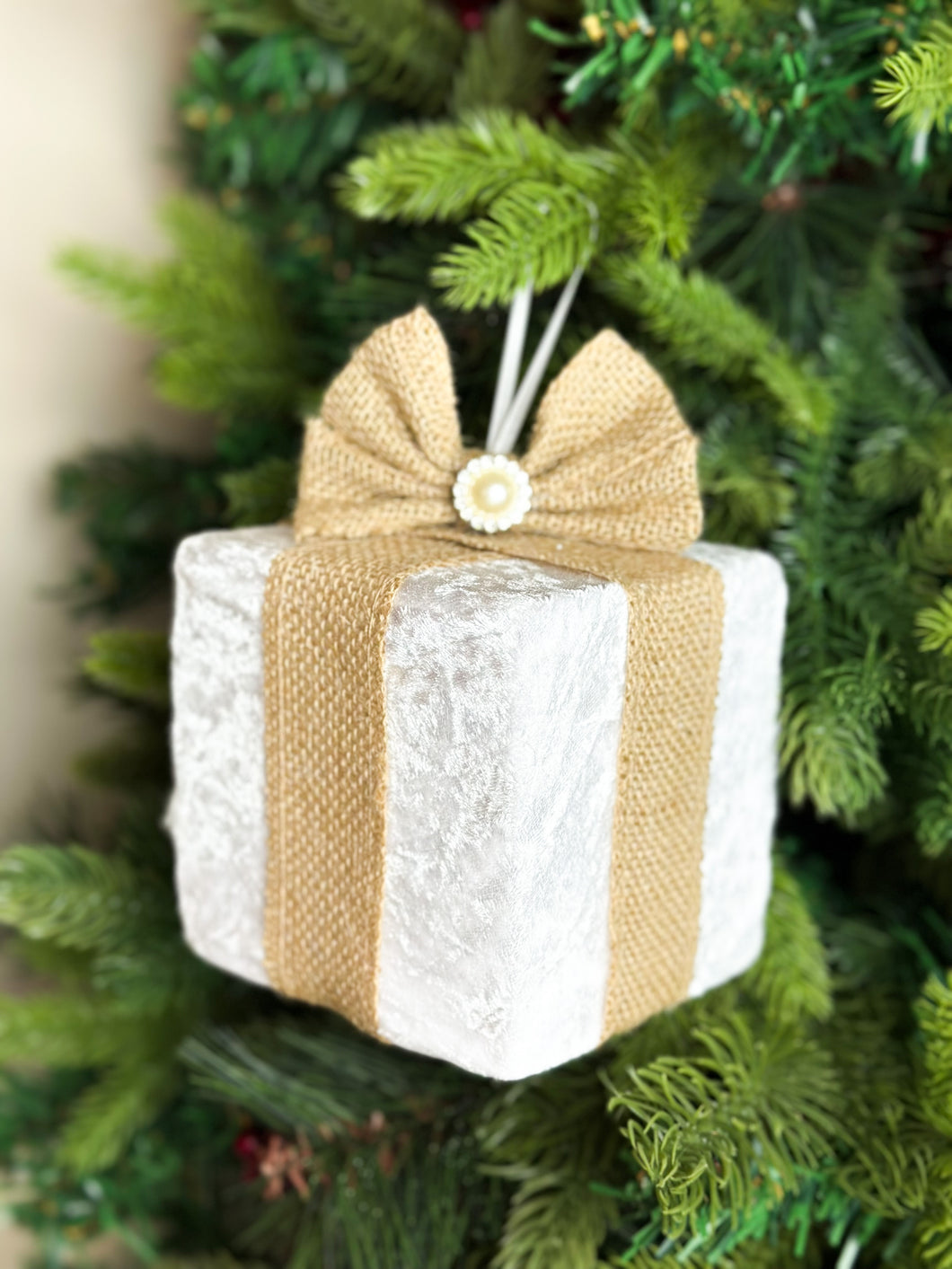 White Present Decorations