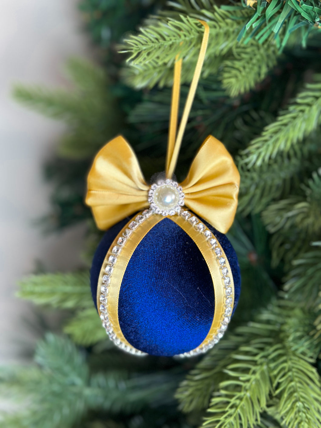 Navy Blue & Gold Regency Baubles