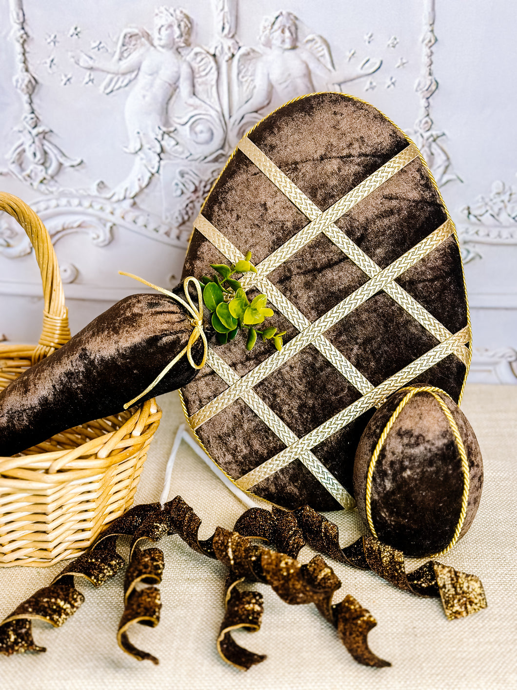 Chocolate Wreath Decor Set