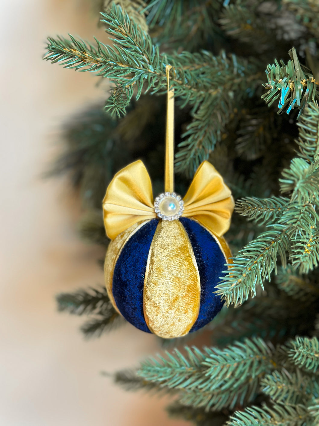 Navy Blue & Gold Chelsea Baubles