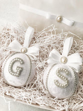 Load image into Gallery viewer, Personalised Large White Bauble Gift Set - A Bauble Affair
