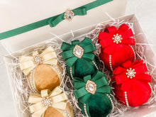 Load image into Gallery viewer, Green, Red &amp; Gold Traditional Baubles - Set Of 6 - A Bauble Affair
