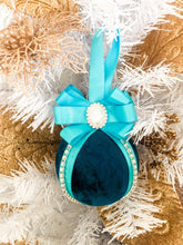 Load image into Gallery viewer, Turquoise Baubles - A Bauble Affair
