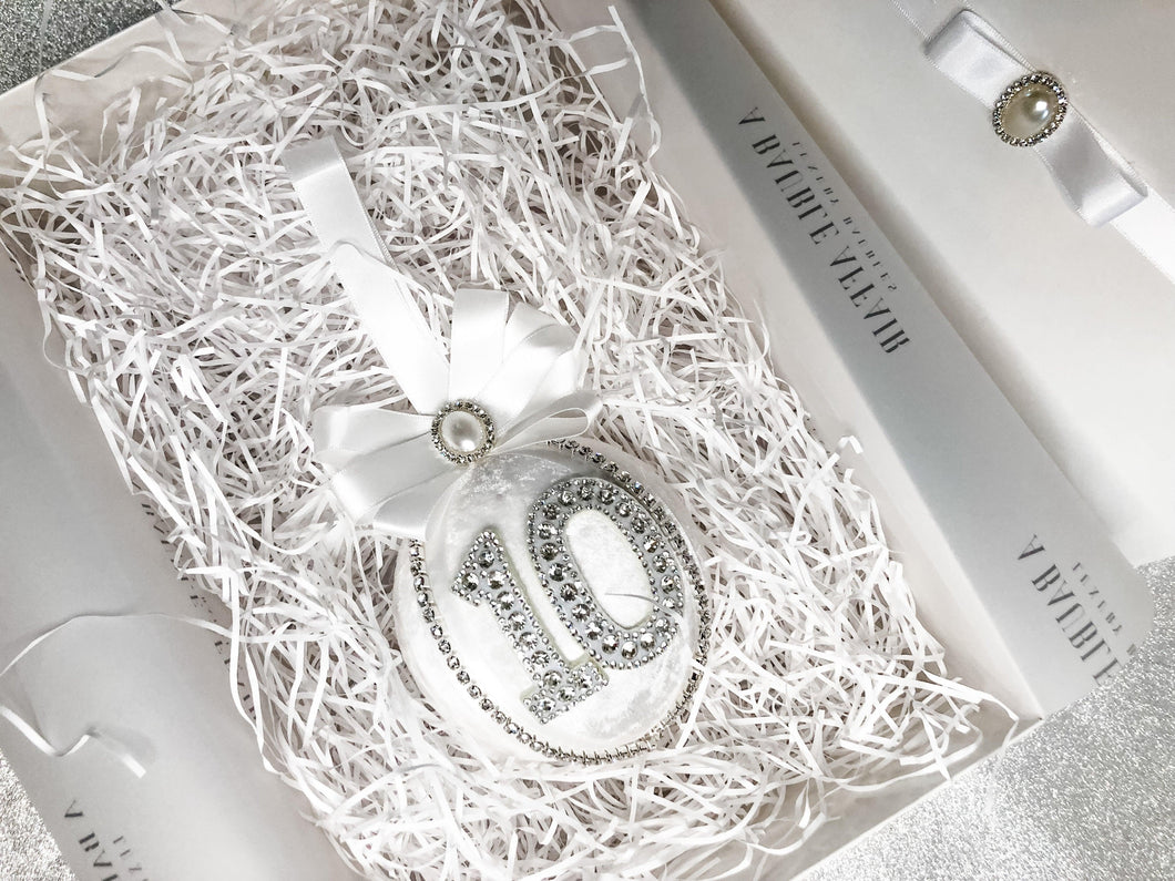 Anniversary Large White Bauble Gift Set - A Bauble Affair