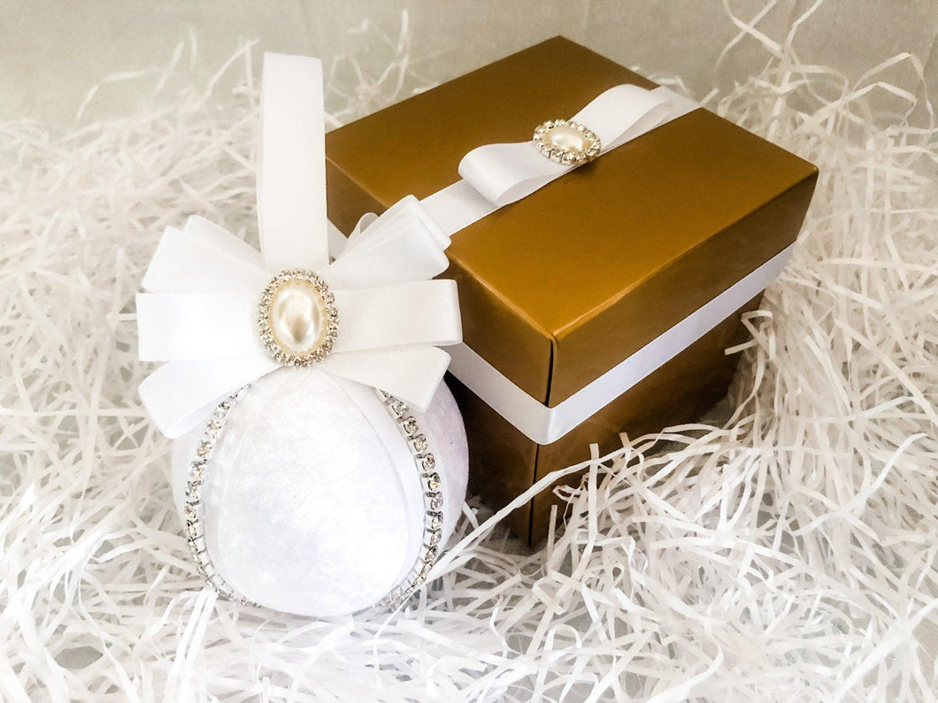 White Bauble Gift Set - Luxury Keepsake White Bauble in Gift Box, Wedding Present, Christmas Present, Christening Gift, Wedding Bauble - A Bauble Affair