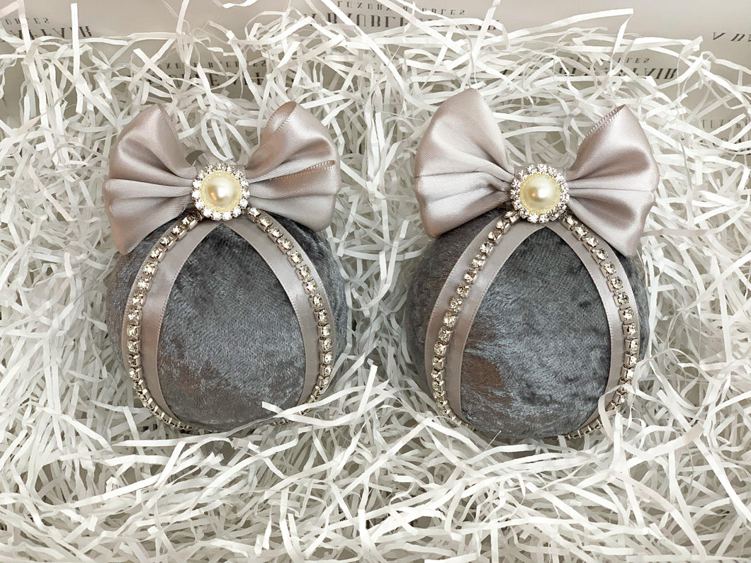 Grey Baubles - Set Of 2 - A Bauble Affair