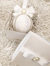 Load image into Gallery viewer, White Bauble Gift Set - A Bauble Affair
