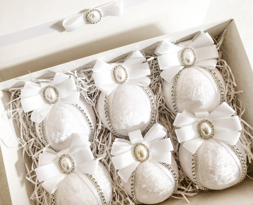 White Baubles - Set Of 6 - A Bauble Affair