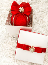 Load image into Gallery viewer, Red Bauble Gift Set - A Bauble Affair
